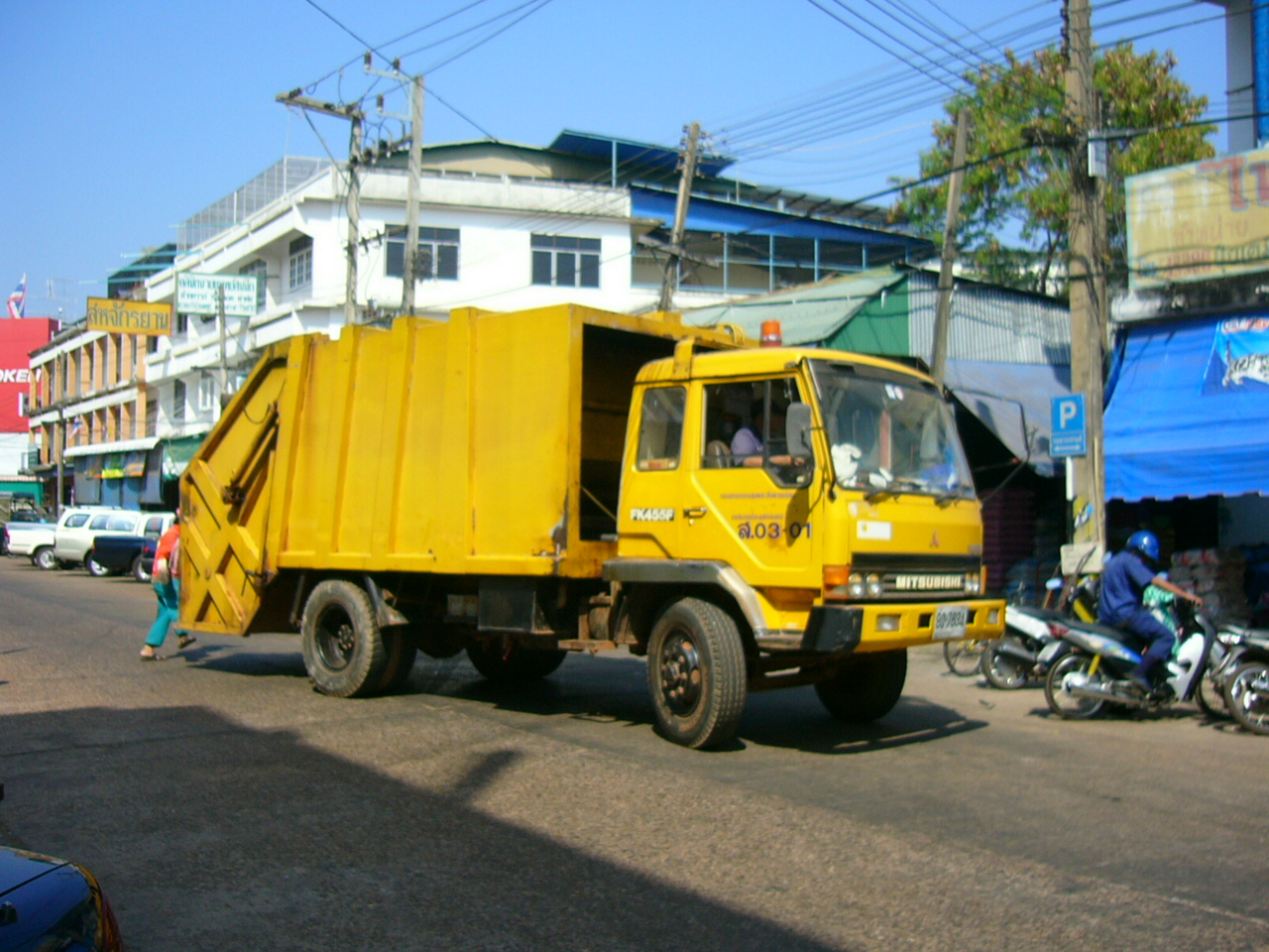 Waste and junk collection service in Houston, TX